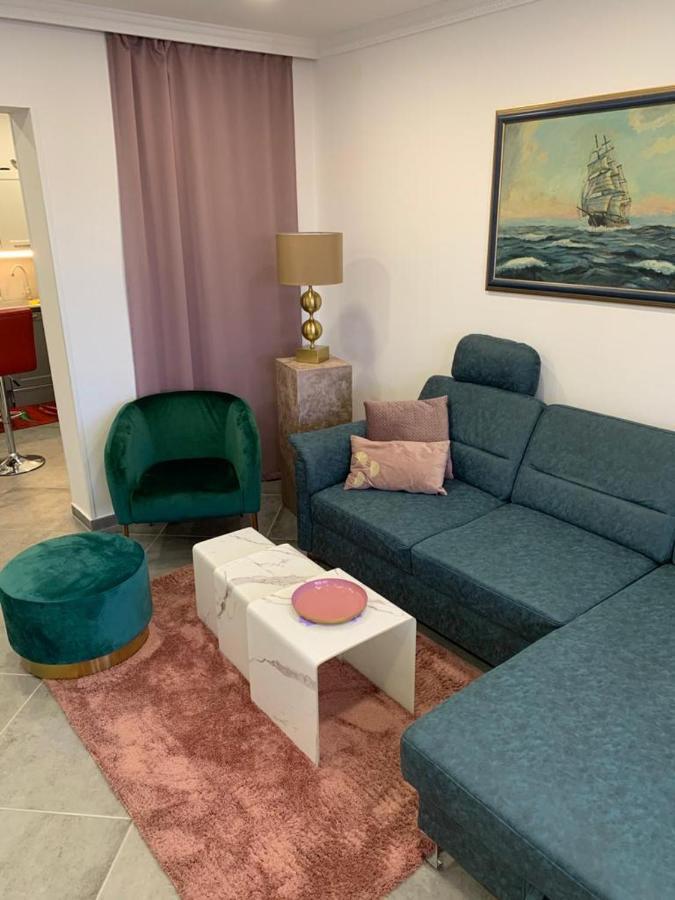 שיבניק Luxurious Seaview Apartment מראה חיצוני תמונה